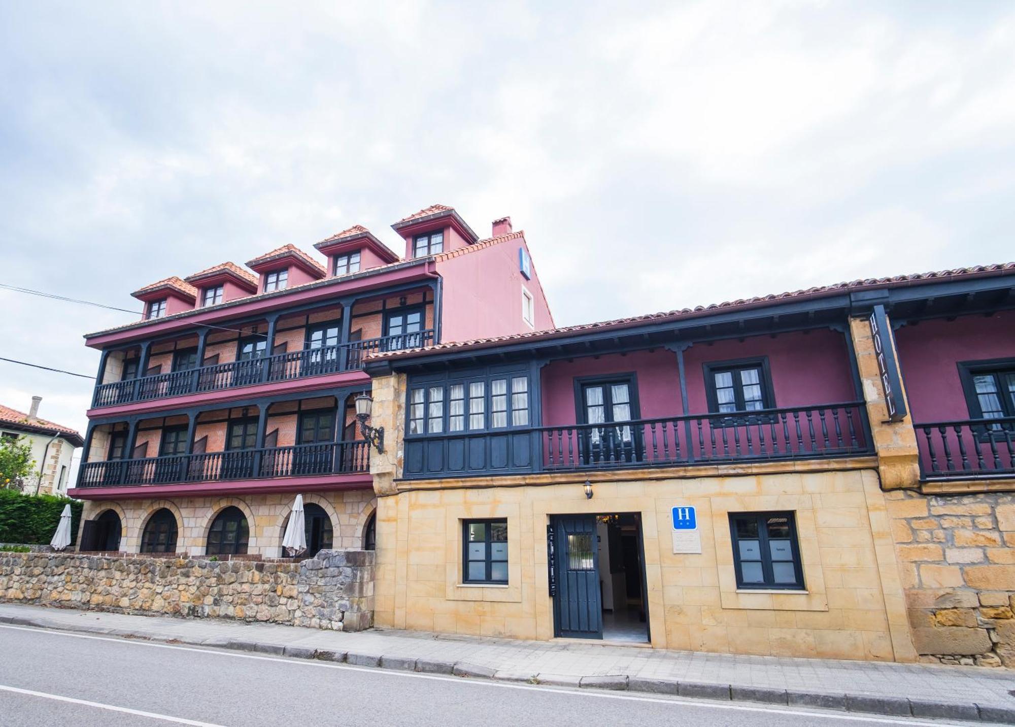 Hotel Puerto Calderon Orena Exterior foto